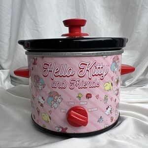 Hello Kitty And‎ Friends Pink Slow Cooker 2 Quart Crock Pot Kitchen Cooking